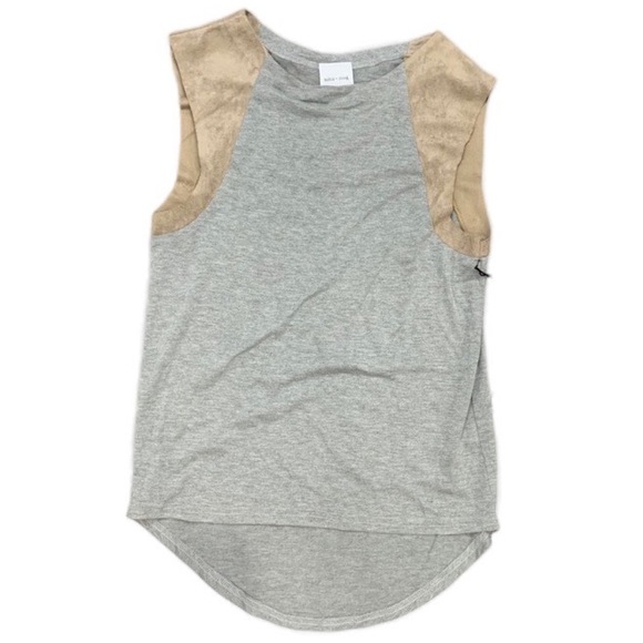 Nordstrom Tops - NWOT Bishop + Young ‘Serena’ contrast sleeve top in sand
